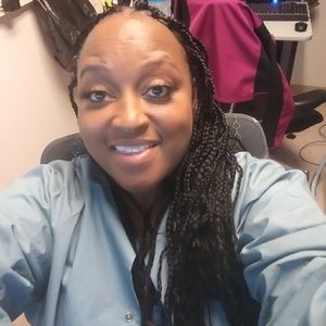 Meet your Posher, Andrella